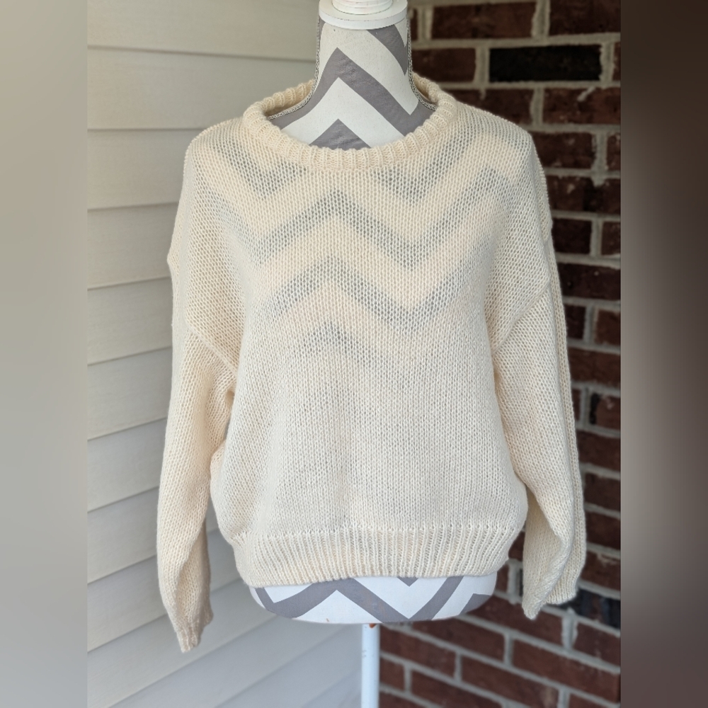 Dazy Cozy Cream Sweater Size Small